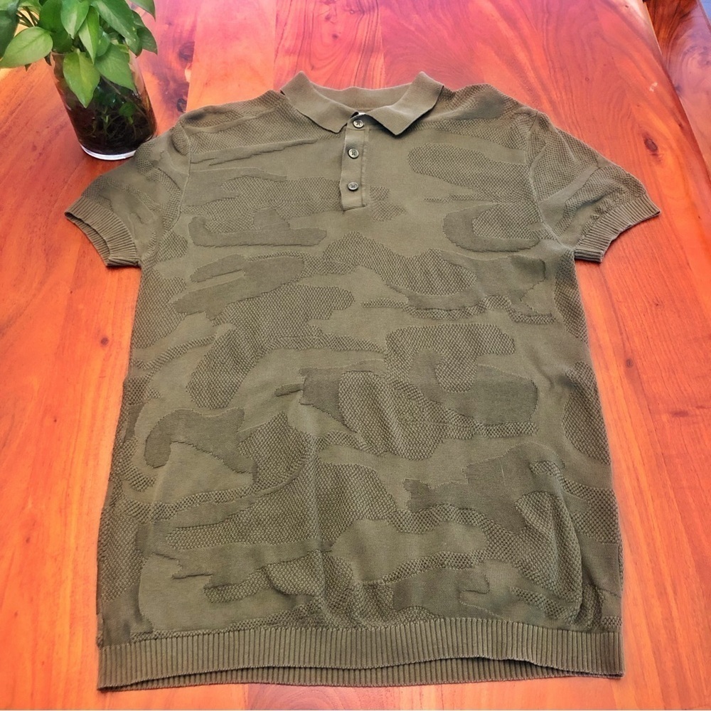 ZARA Men’s Olive Green Polo Short Sleeves Textured Knit T Shirt Size Medium.